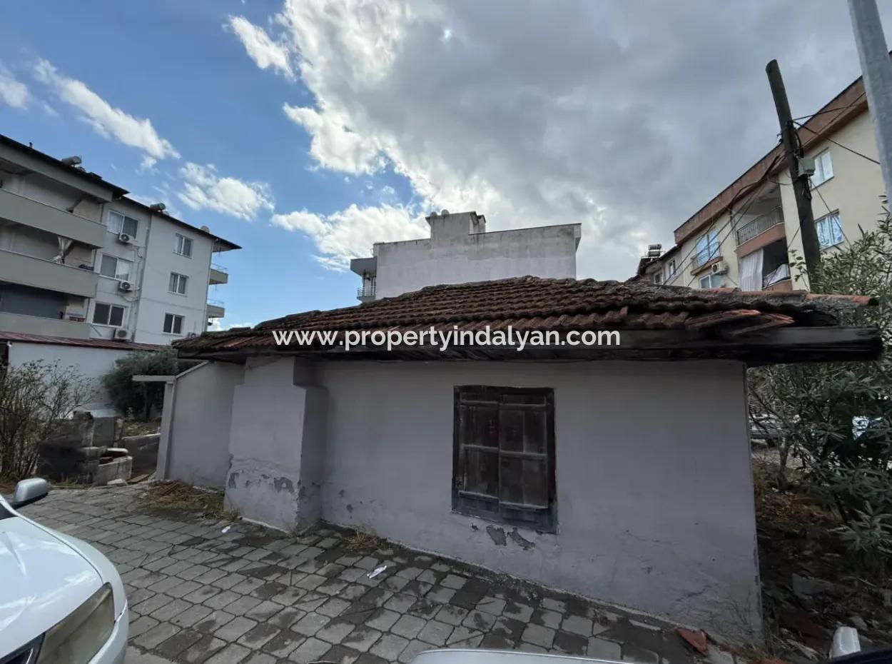 Ortacada Süper Konumda 252 M2 Dükkan + 3 Kat İmarlı Arsa Satılık.
