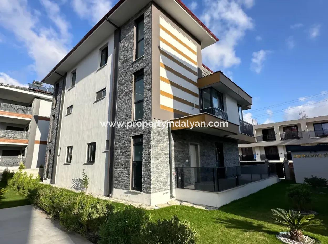 Ortaca Da 4+1, 235 M2 Sıfır Villalar Satılık