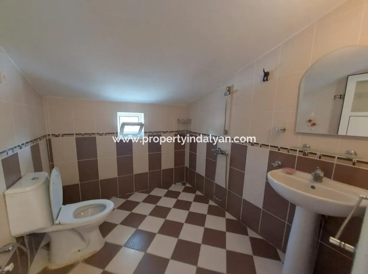 Muğla Ortaca Kemaliye De Geniş Ve Ferah  2+1 Çatı Katı  Daire Eşyasız Kiralık