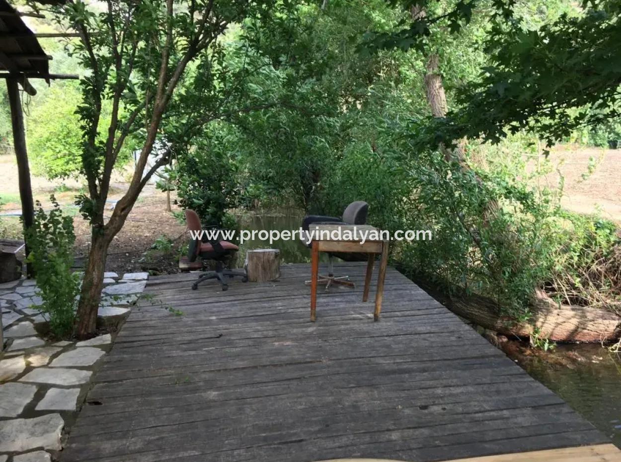 Muğla Ortaca Okçularda Eşyasız Kiralık 2+1 Bahçeli Köy Evi