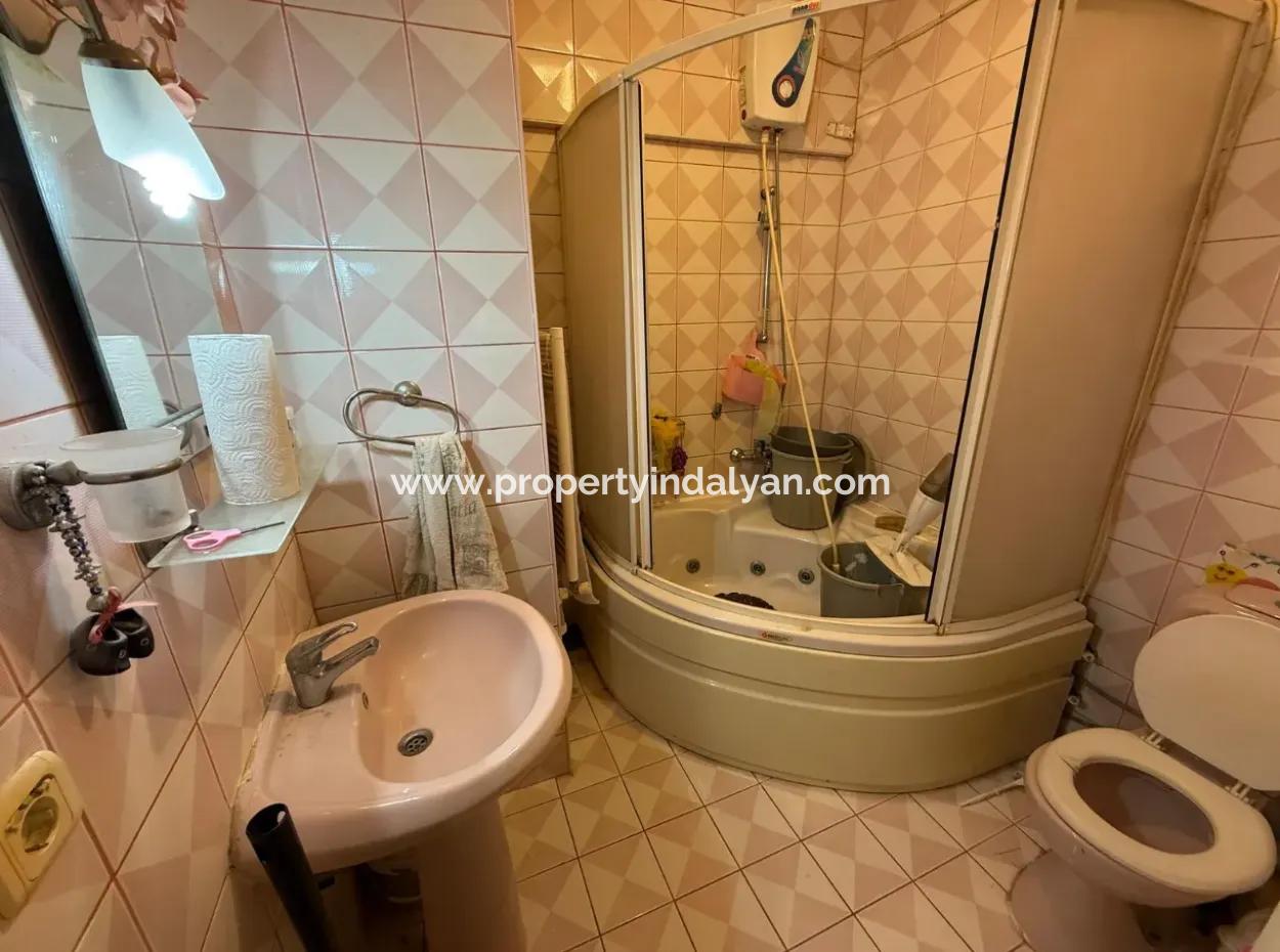 Ortaca Merkezde 3+1 160M2 Kapalı Mutfak Daire Satılık.