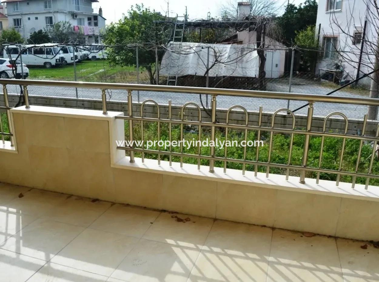 Ortaca Merkezde Bahçeli Müstakil Daire Kiralık