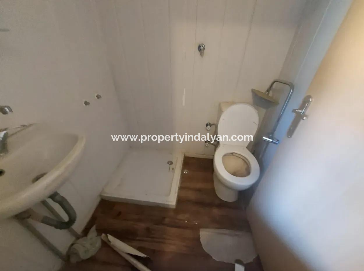 Muğla Ortaca Dalyan’da Kanal Kenarında Tekne Bağlama Yeri Olan Konteyner – Satılık