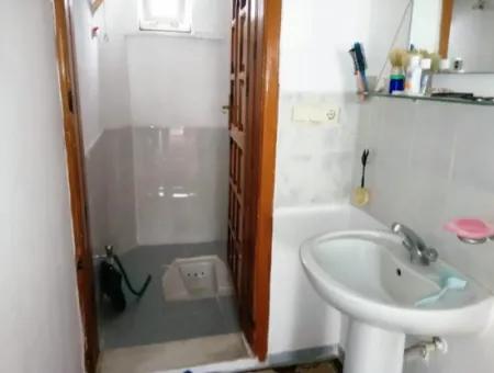 Ortaca Güzelyurtta Müstakil 2 Katlı Ev Komple Satılık