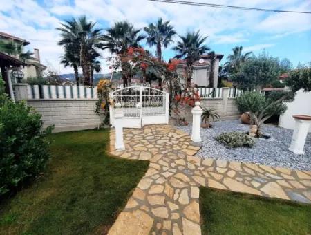 Muğla Dalyanda 845 M2 Arsada 6+2 Yüzme Havuzlu 2 Villa Satılık