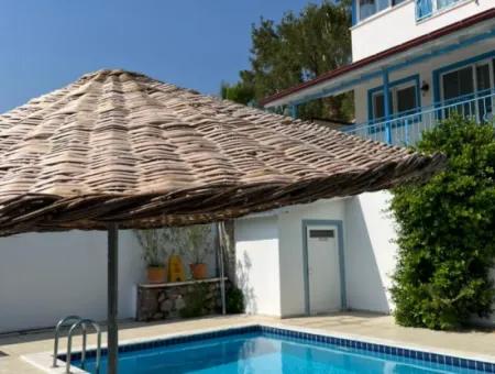 Muğla Dalyan Gökbel De 4+1 Deniz Manzaralı Müstakil Eşyalı Villa Satılık