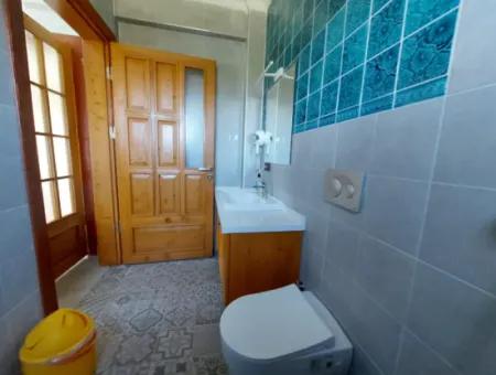 Muğla Köyceğiz Kavakarasında  2400 M2 Arsada 2 Adet 1+1  Daire Kiralık