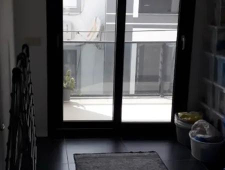 İzmir Çeşme Sakaryada  2+1 Satılık Veya Takas Daire.