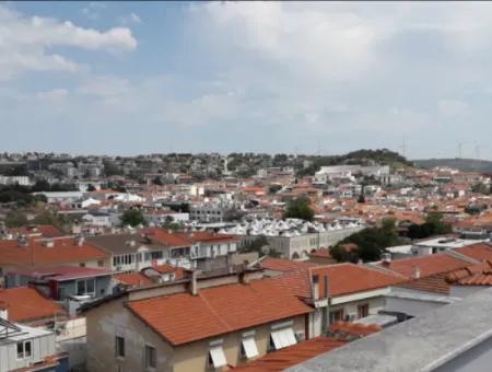 İzmir Çeşme Sakaryada  2+1 Satılık Veya Takas Daire.