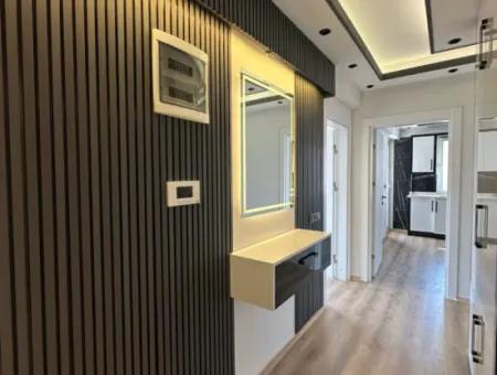 Cumhuriyet De 2+1 Kapalı Salon Mutfak Daire Satılık