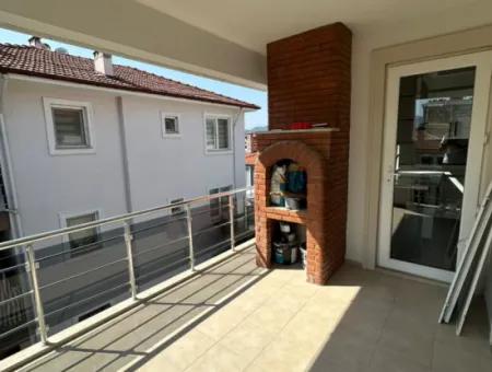 Cumhuriyet De 2+1 Kapalı Salon Mutfak Daire Satılık
