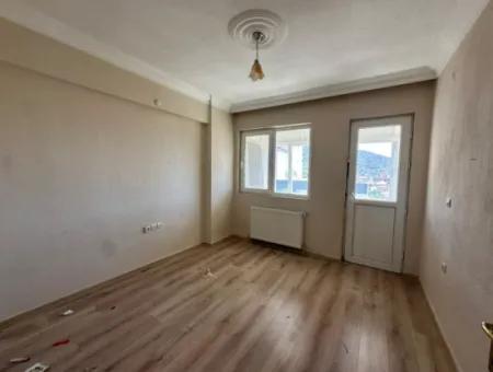 Ortaca Merkezde 3+1 Kapalı Mutfak Daire Satılık