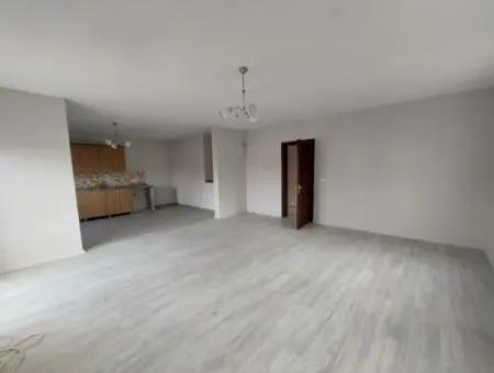 Ortaca Okçularda 500 M2 Arsada Giriş Kat 2+1 Eşyasız Daire Kiralık