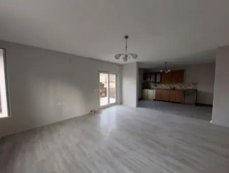 Ortaca Okçularda 500 M2 Arsada Giriş Kat 2+1 Eşyasız Daire Kiralık