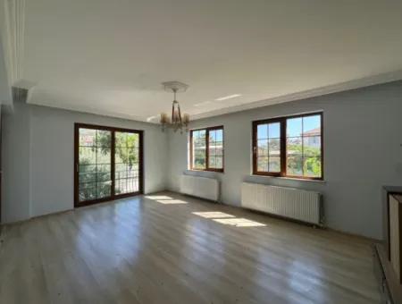 Atatürk Mahallesinde 3+1 Isı Pompalı Daire Kiralık