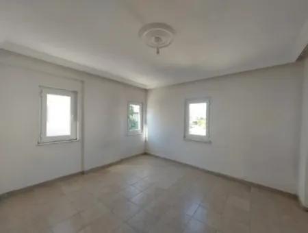 Muğla Dalyan Merkezde, 2+1 Eşyasız Daire Kiralık