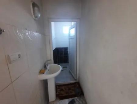 Çameli Kızılyakada 5 000 M2 Müstakil Arazide 2+1  Ev Ve  200 M2  Ahır Satılık