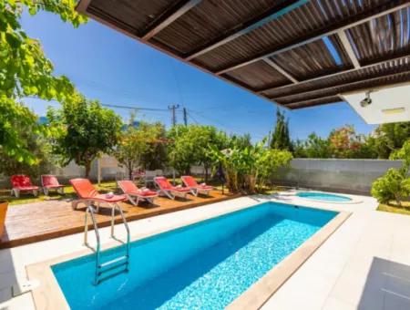 Dalyan Da Yüzme Havuzlu Eşyalı Lüks Villa 6 Aylık Kiralık