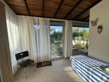 Ortaca Mergenli De 417 M2 Arsa İçerisinde 130 M2 Villa Satılık