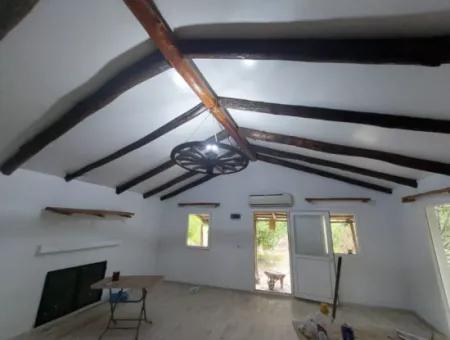 Muğla Ortaca Okçularda Eşyasız Kiralık 2+1 Bahçeli Köy Evi