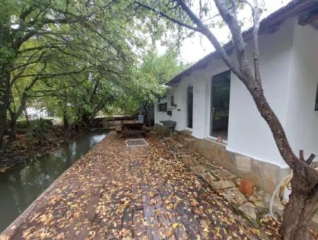 Muğla Ortaca Okçularda Eşyasız Kiralık 2+1 Bahçeli Köy Evi