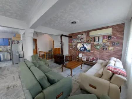 Ortaca Kemaliye De 645 M2 Arazide 4+1 Ve 3+1 Yüzme Havuzlu Ev Satılık Veya Takas